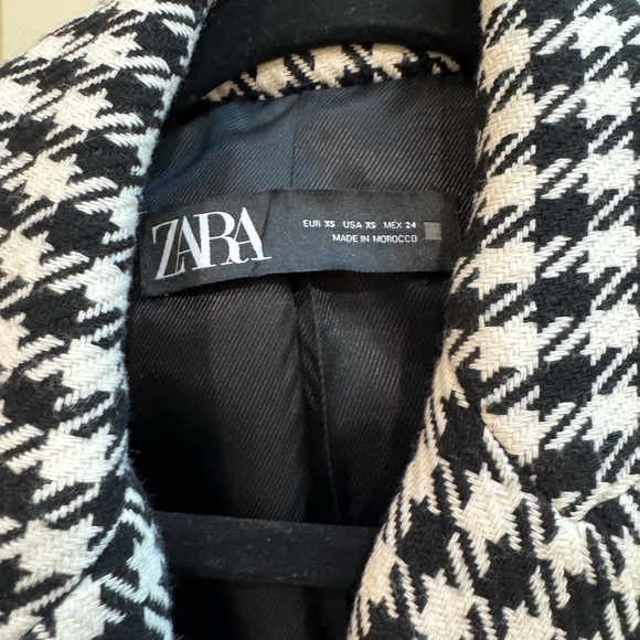 Zara Blazer - Picture 3 of 3